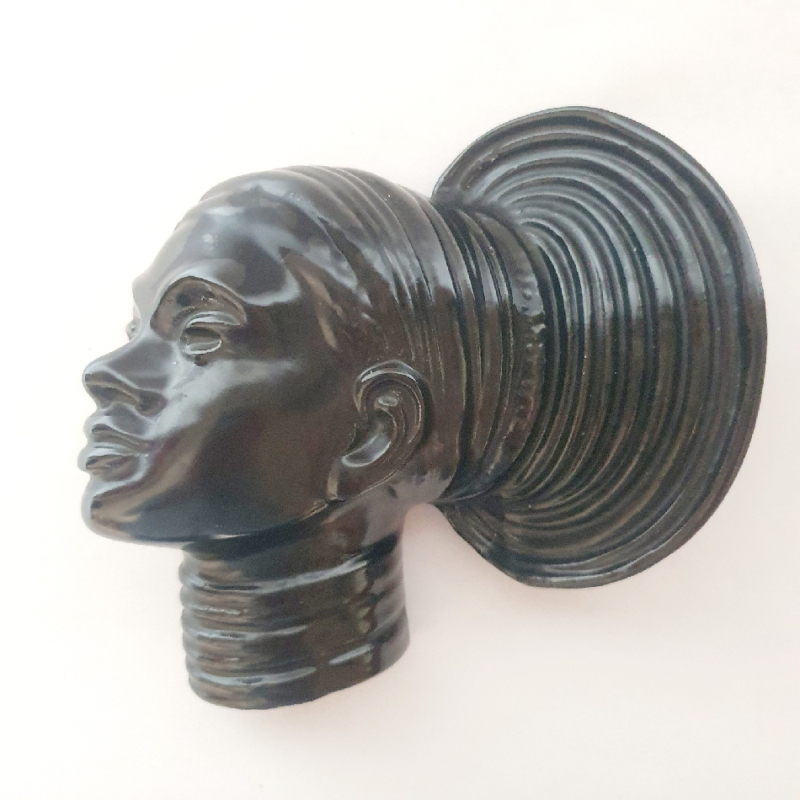 Keramiek beeldje meisjes hoofdje